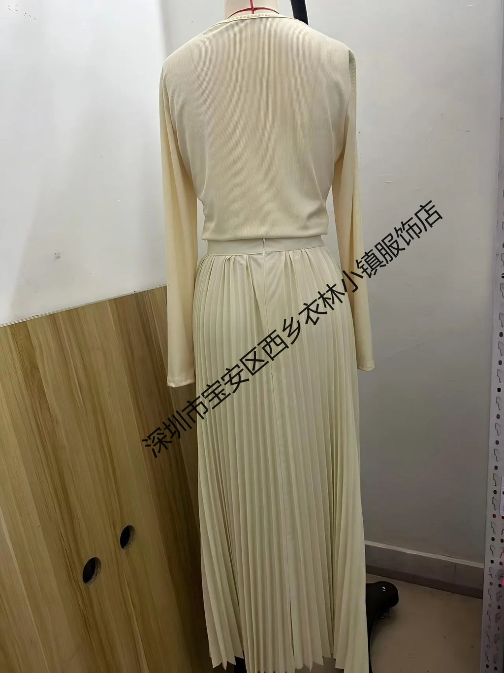 Women Dresses 2026 elegant casual comfortable cream-colored chiffon sleeveless pleated long dress women's clothing vestidoes — image 4
