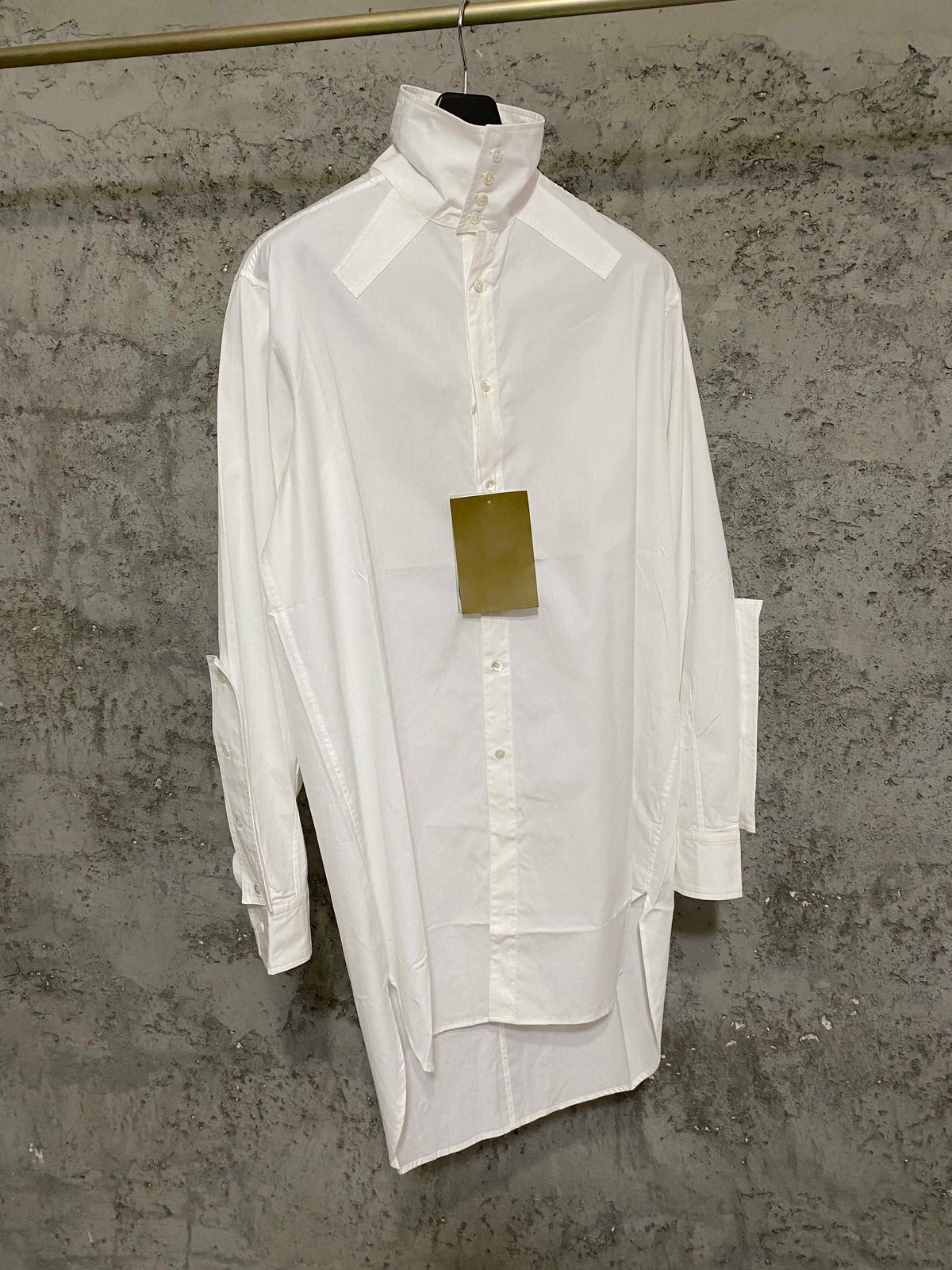 White mid-length single-breasted versatile shirt, short front and long back, long-sleeved shirt, loose top — image 3