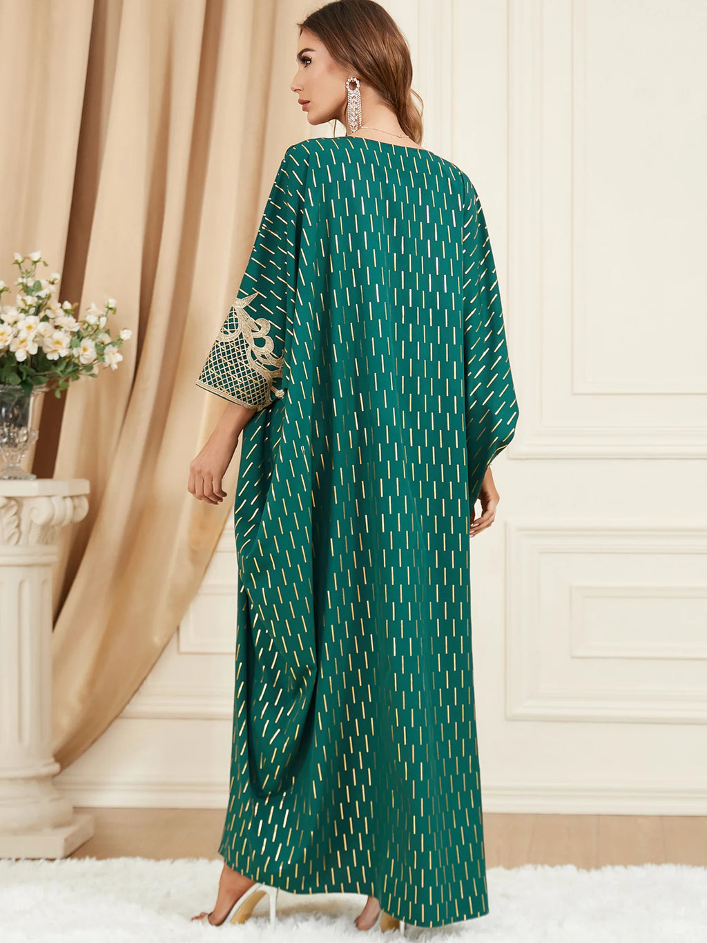 Muslim Dresses Women Elegant Long Robe Middle East Dubai Loose Abaya Bat Sleeve V-neck Tassel Evening Dress Femme Party Vestidos — image 16