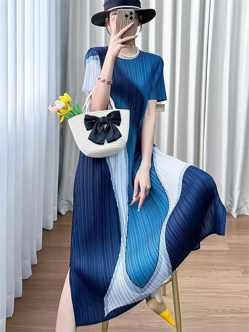 Womens Dresses Evening Dresses Summer Round Neck Color Matching Temperament Comfortable Dress Loose Design pleated loose dress — image 3