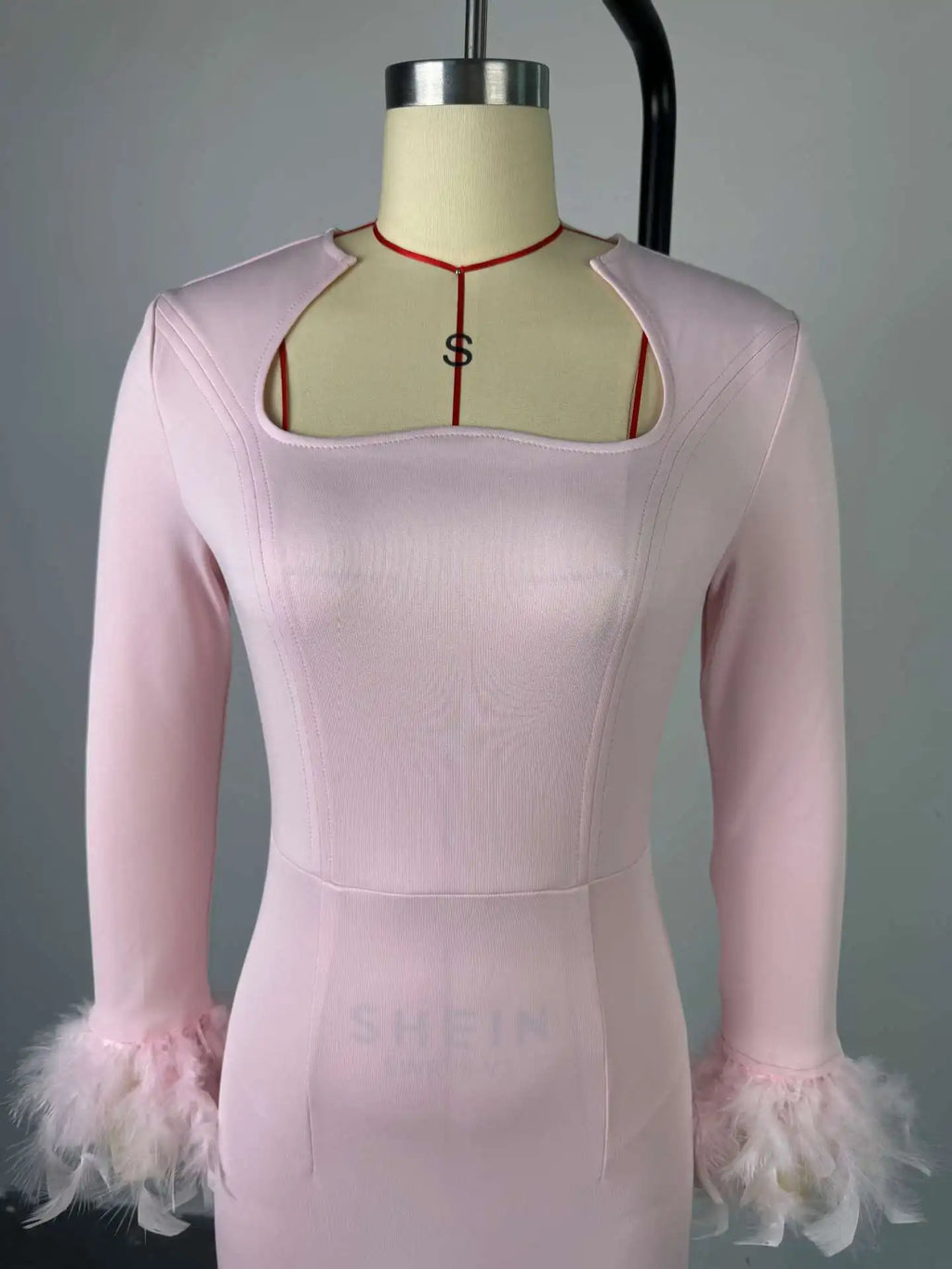 Women's Clothing 2024 Autumn New Item Sweet and Fresh Square Neck Long Sleeved Feather Decoration High Waist Slimming Dress — image 13