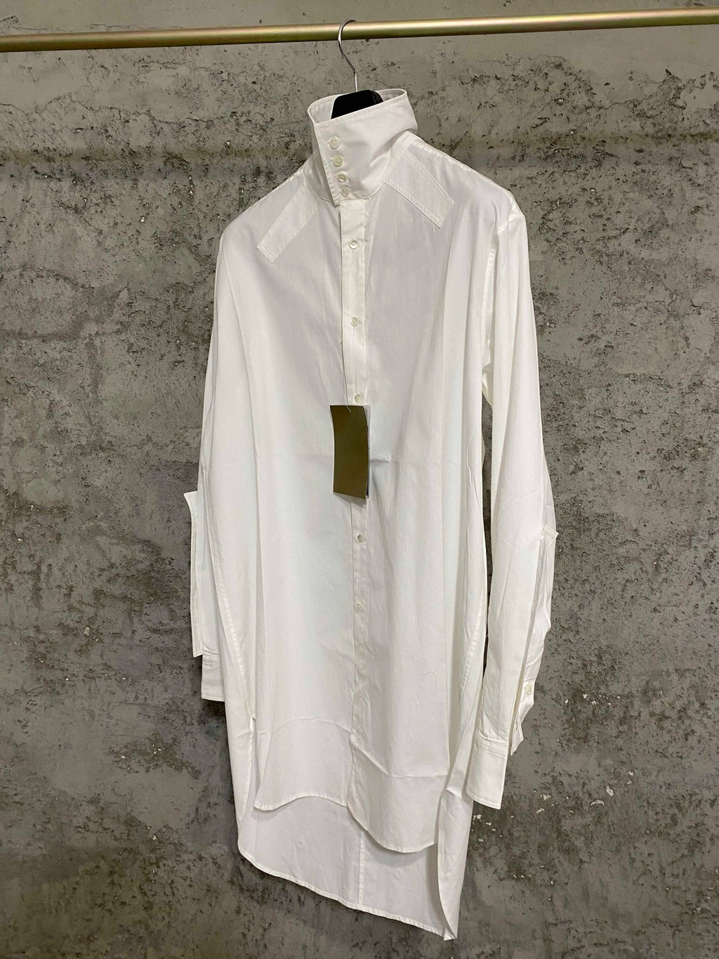 White mid-length single-breasted versatile shirt, short front and long back, long-sleeved shirt, loose top — image 2
