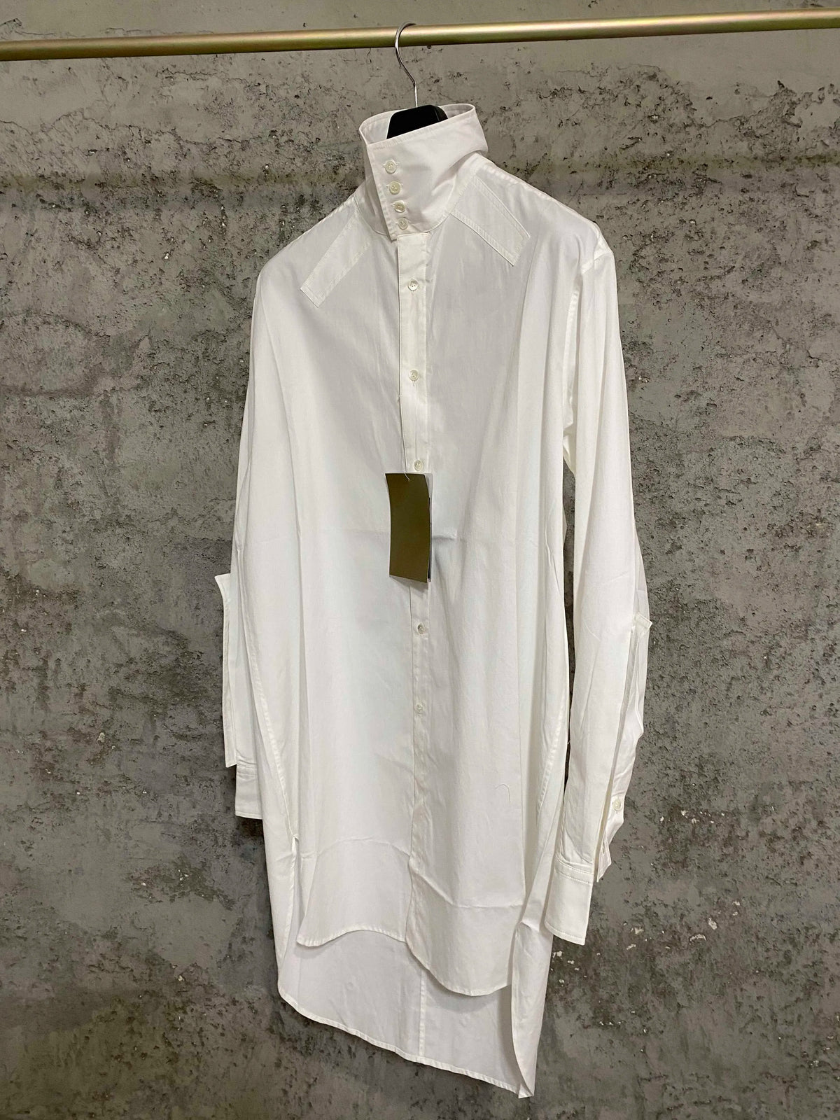White mid-length single-breasted versatile shirt, short front and long back, long-sleeved shirt, loose top — image 2