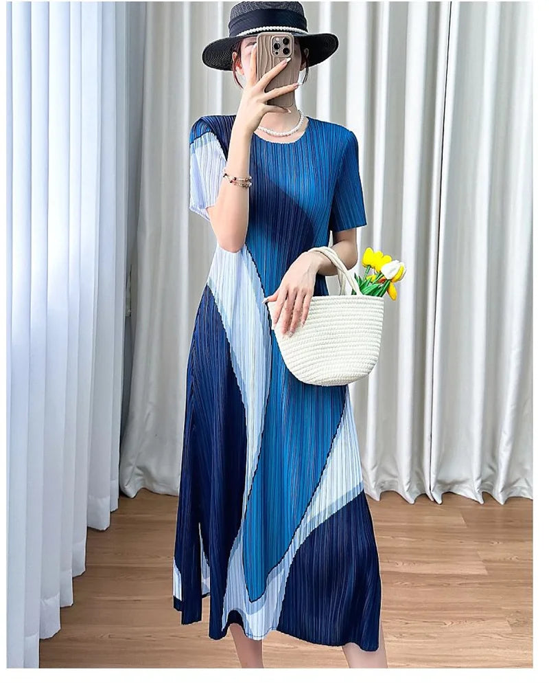 Womens Dresses Evening Dresses Summer Round Neck Color Matching Temperament Comfortable Dress Loose Design pleated loose dress — image 5